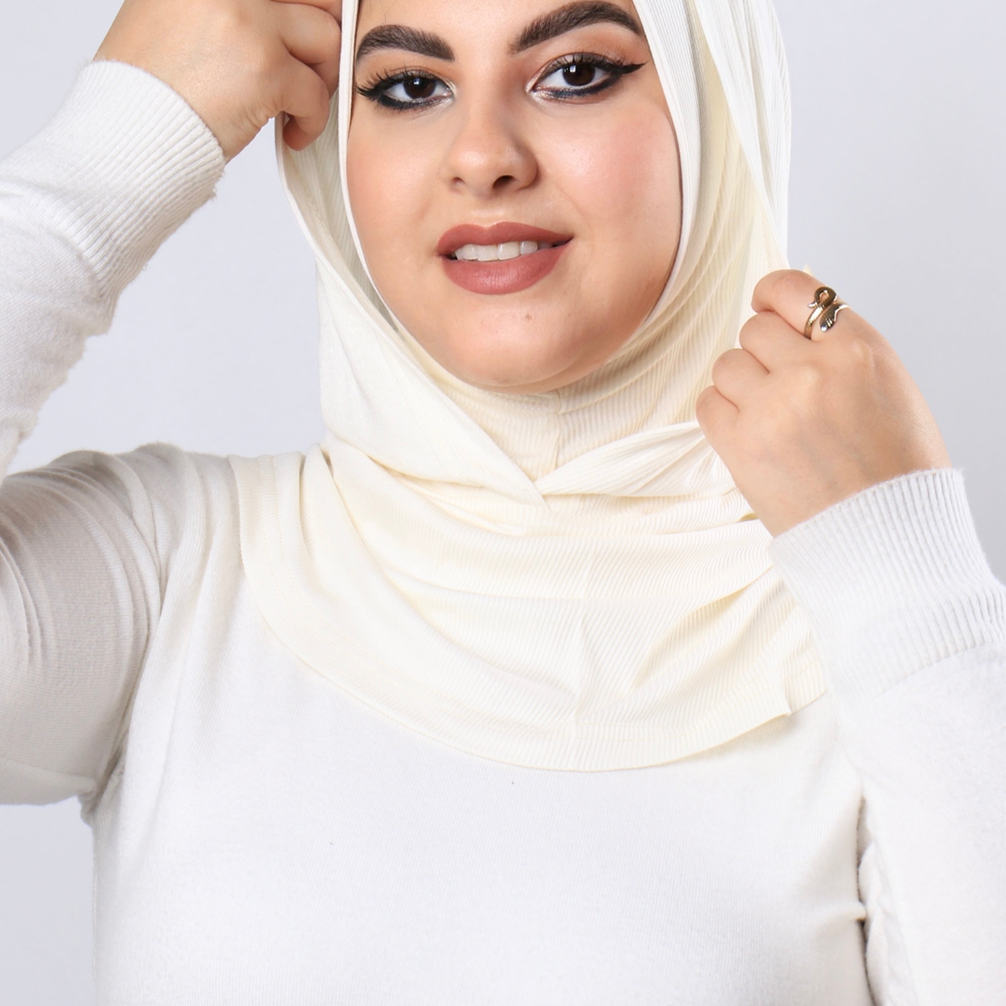 تلبيسه كابيشون ليكرا
