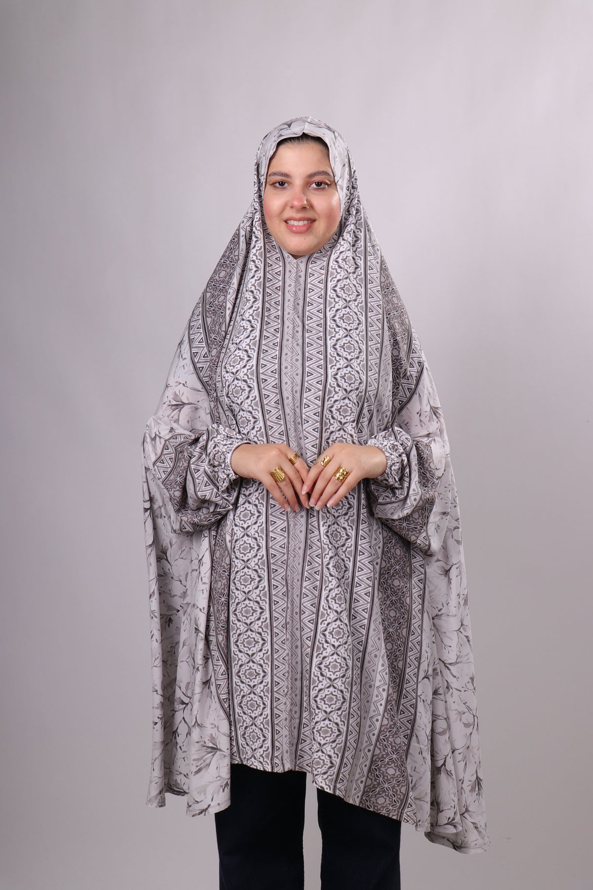 خمار صلاة مشجر