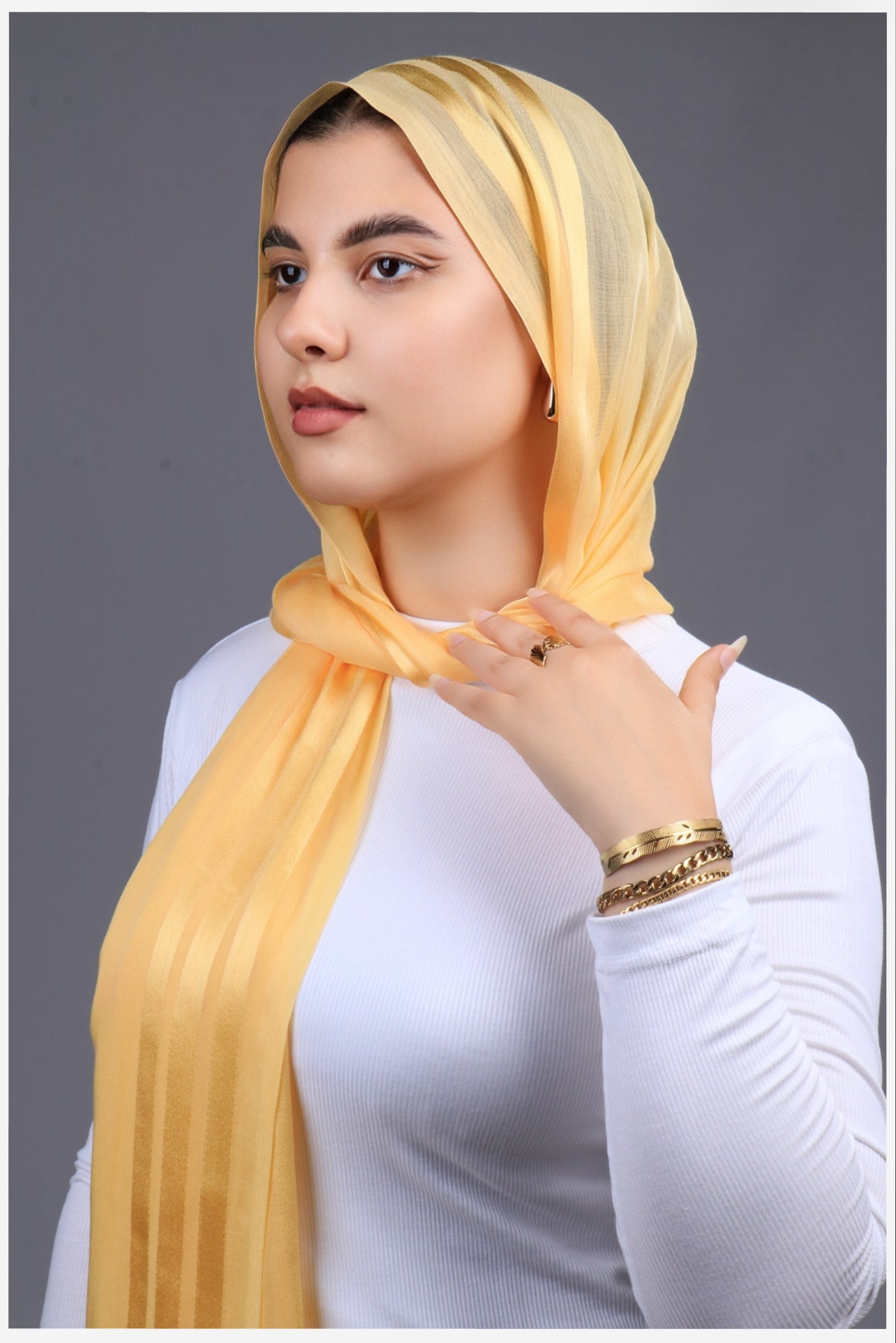 طرحه قطن فى ستان 3شريط